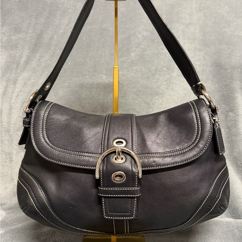 *SOLD* 
COACH BLACK LARGE LEATHER SOHO BUCKLE FLAP SHOULDER BAG